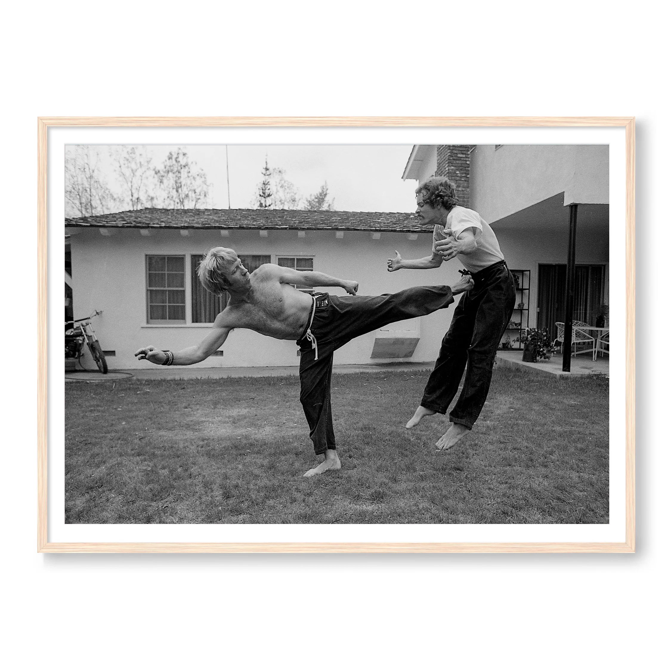 CHUCK NORRIS KARATE KICK - Image 3