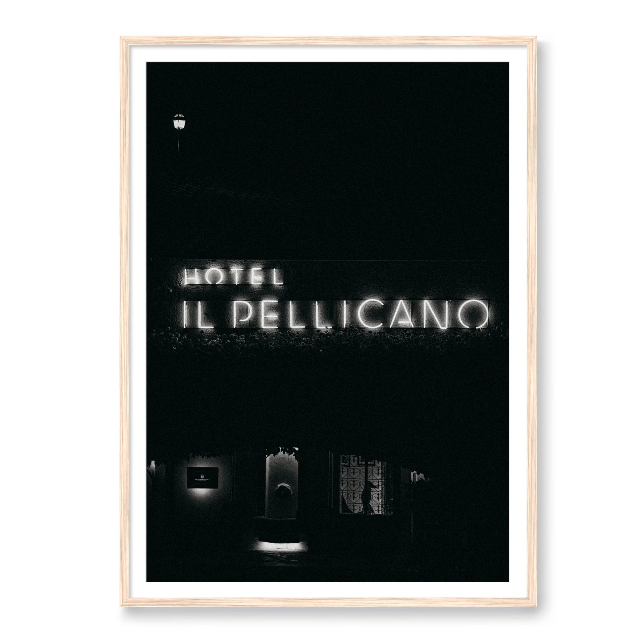 Night At Hotel Il Pellicano - Image 3
